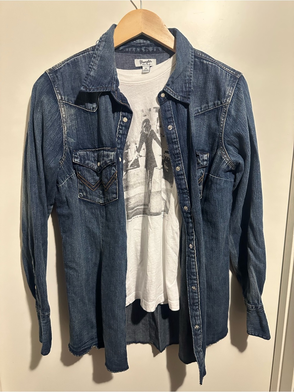 Wrangler Retro Size Medium Western Shirt with CPRESS STUDIO T SHIRT Size Medium